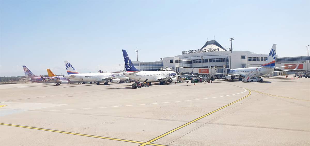 Antalya Havalimanı Tüm Zamanların Rekorunu Kırdı