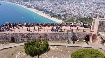 Özbek Influencerlar Alanya’yı Tanıtıyor